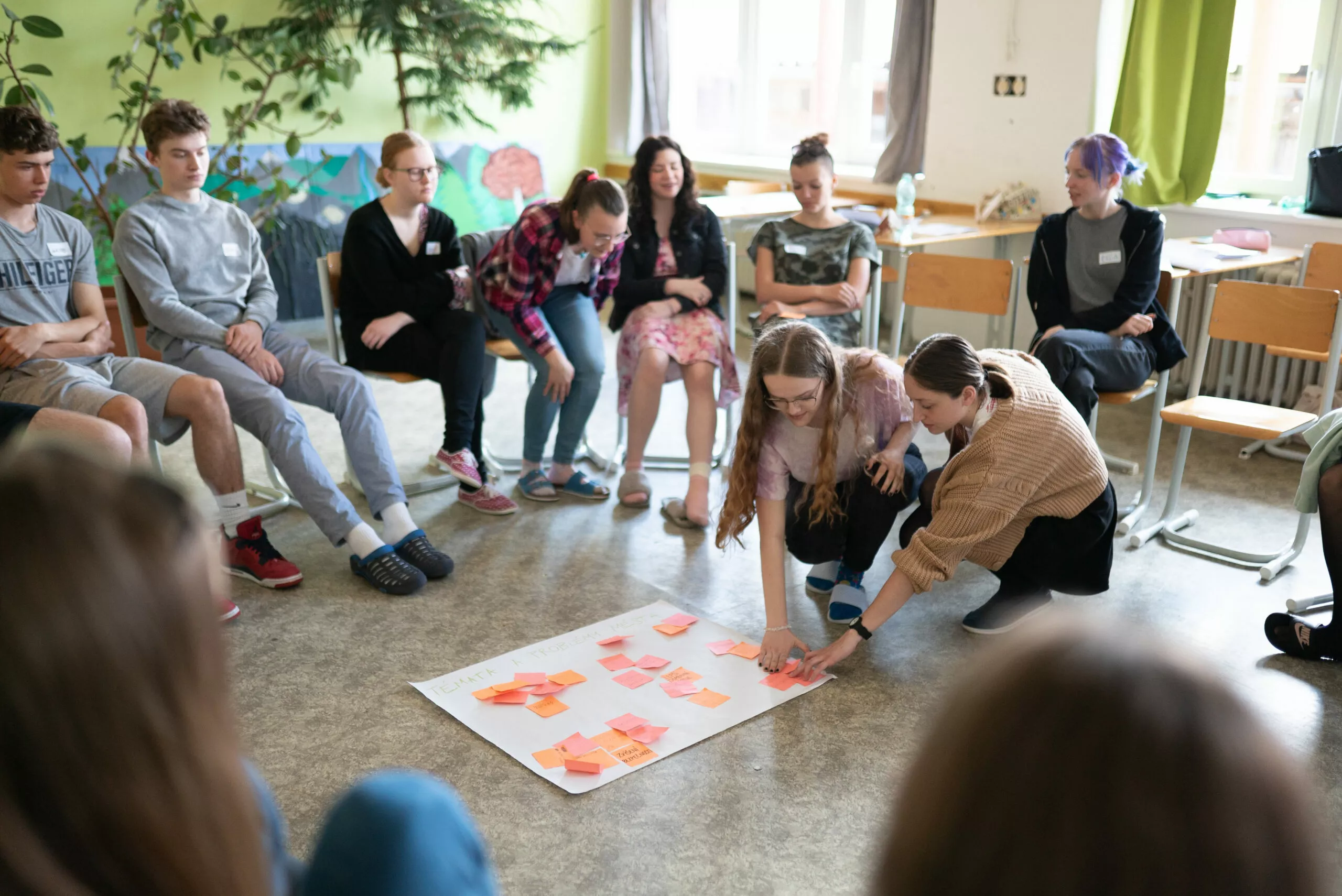 Studenti v&nbsp;regionech diskutují se zastupiteli